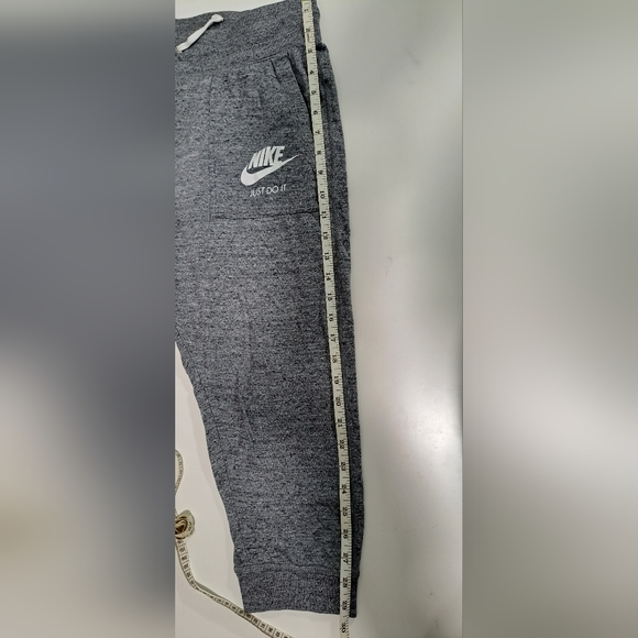 Nike Heather Grey Women's Joggers Size Medium - Picture 6 of 10